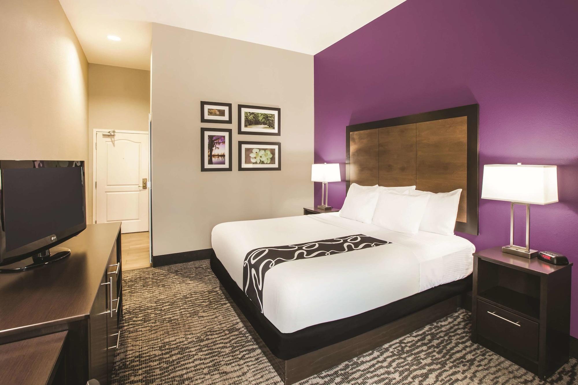 La Quinta By Wyndham Baton Rouge 3*