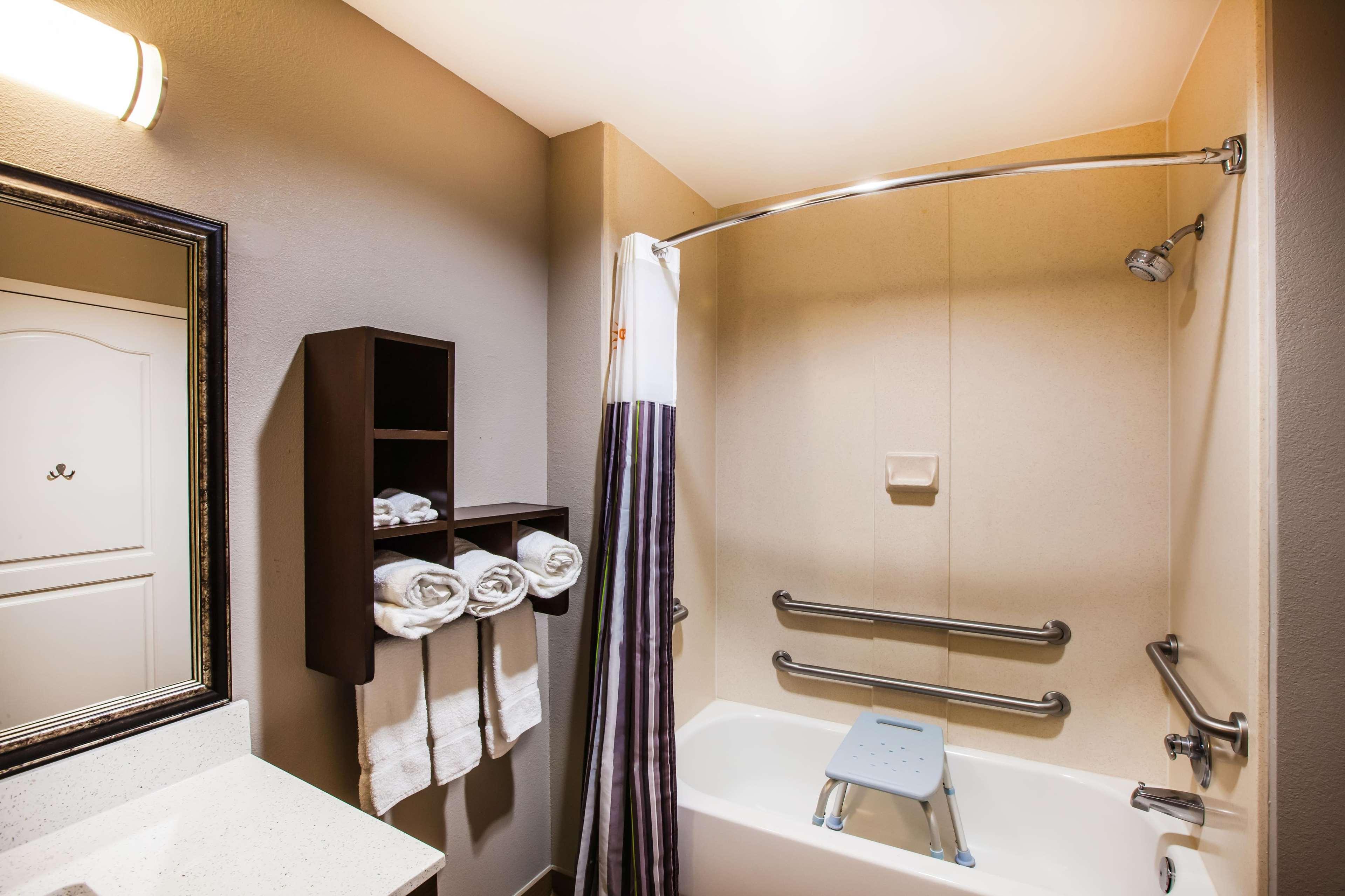 Hotel La Quinta By Wyndham Baton Rouge 3*