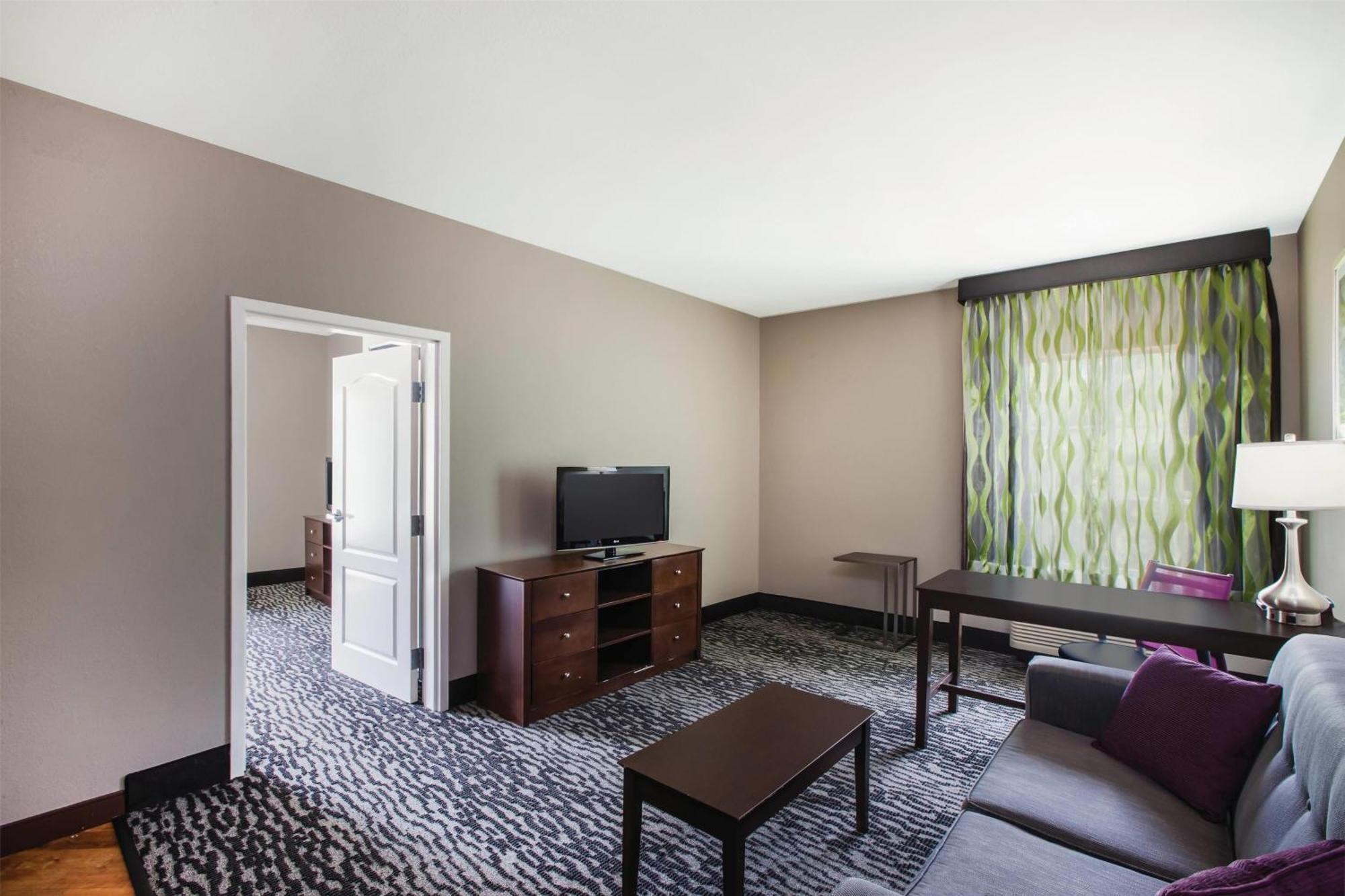 La Quinta By Wyndham Baton Rouge 3*