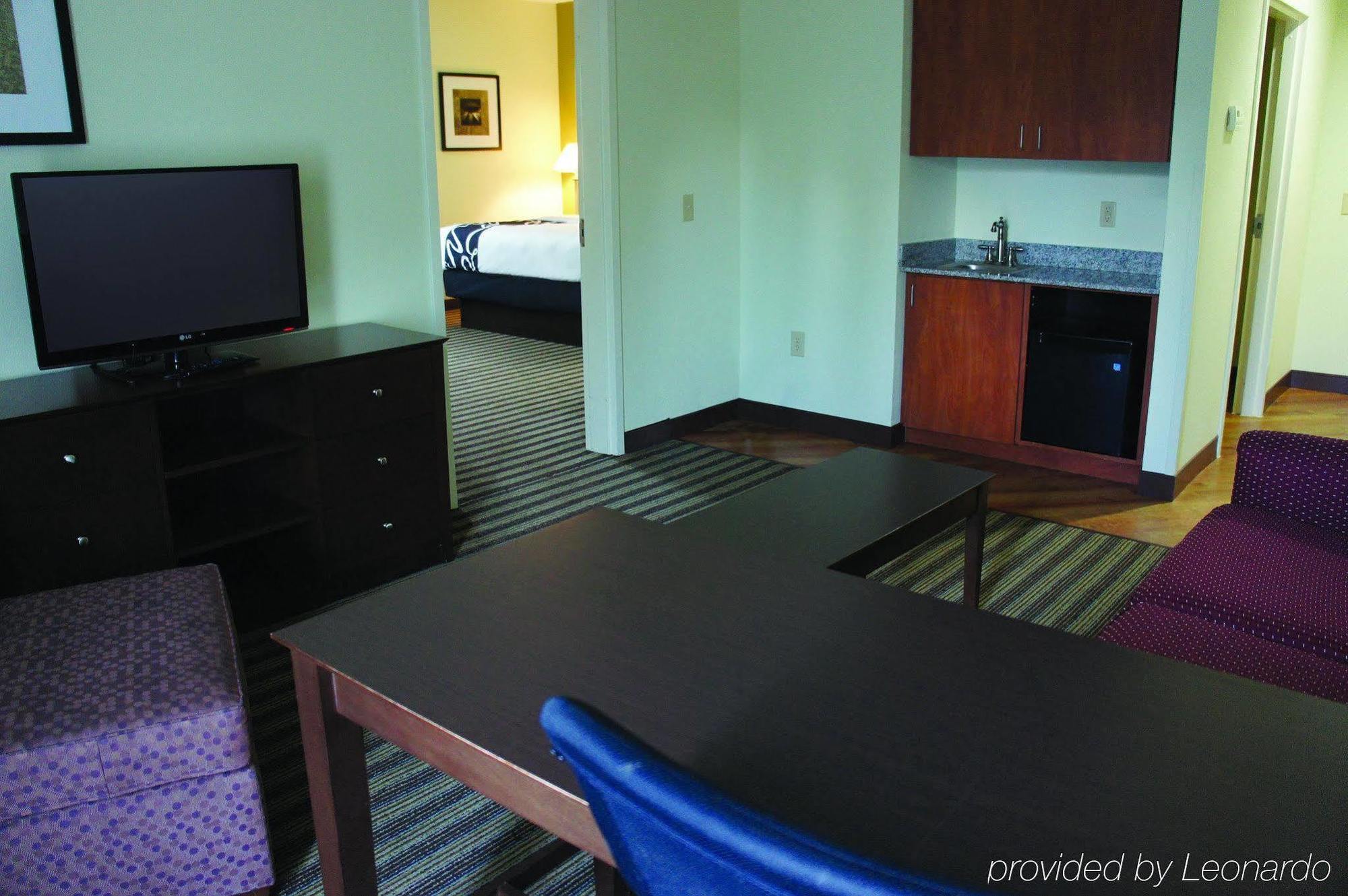 La Quinta By Wyndham Baton Rouge Hotel 3*